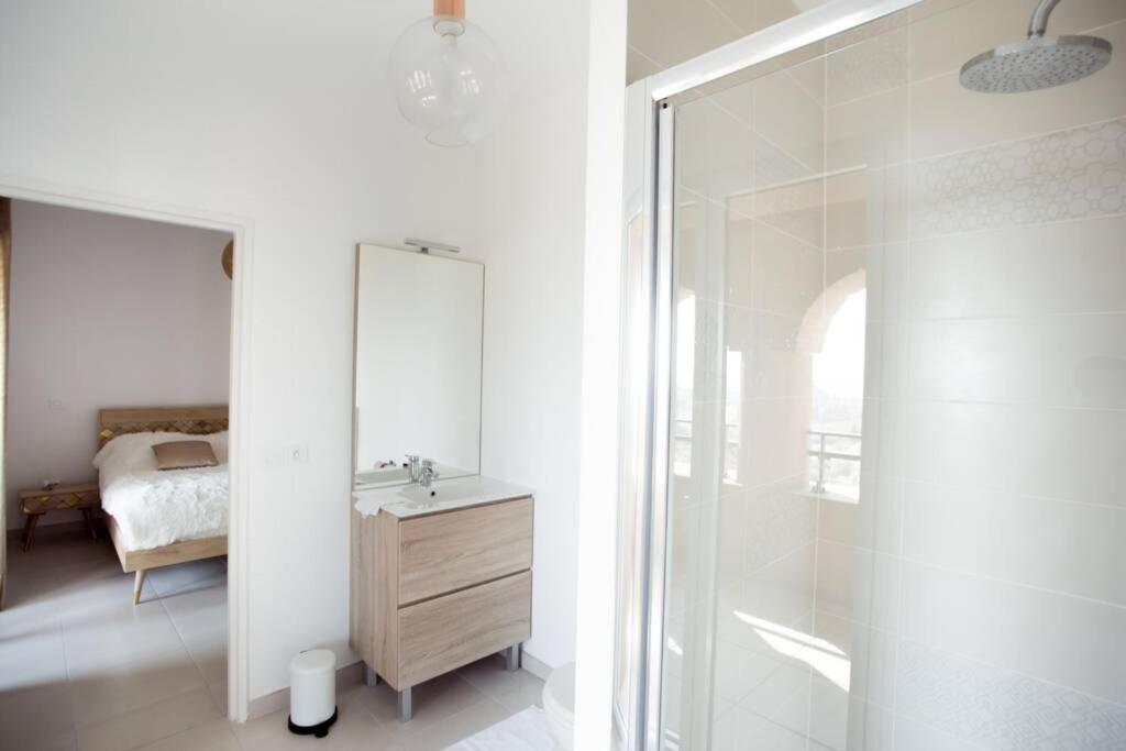 Magnifique Appartement Avec Vue Imprenable La Londe-les-Maures Dış mekan fotoğraf