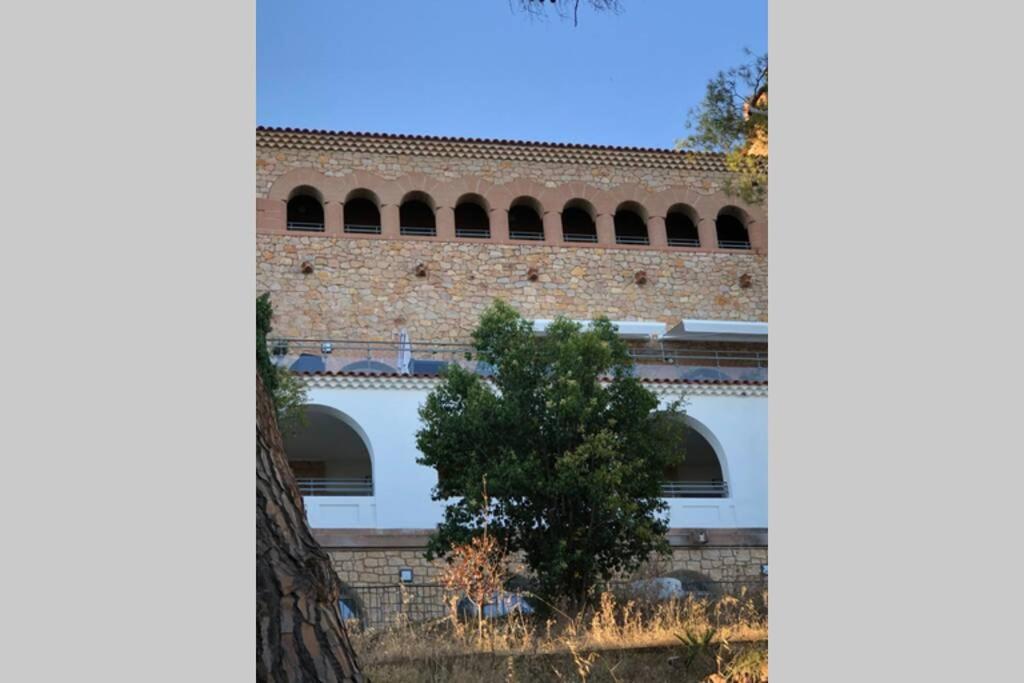 Magnifique Appartement Avec Vue Imprenable La Londe-les-Maures Dış mekan fotoğraf