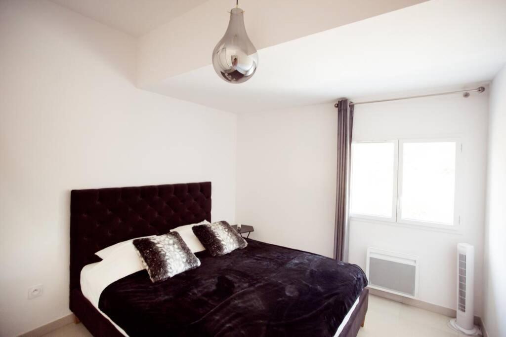 Magnifique Appartement Avec Vue Imprenable La Londe-les-Maures Dış mekan fotoğraf
